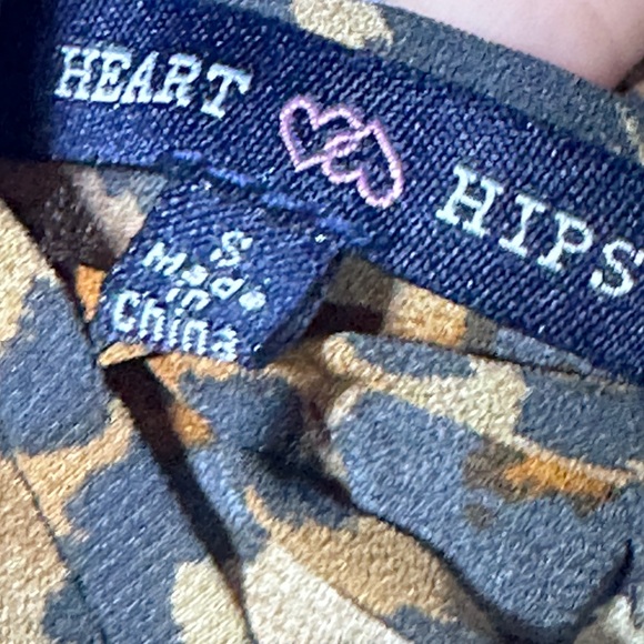 Heart & Hips Animal Print Flirty Lace Up Back Mini Dress Small - Picture 13 of 14